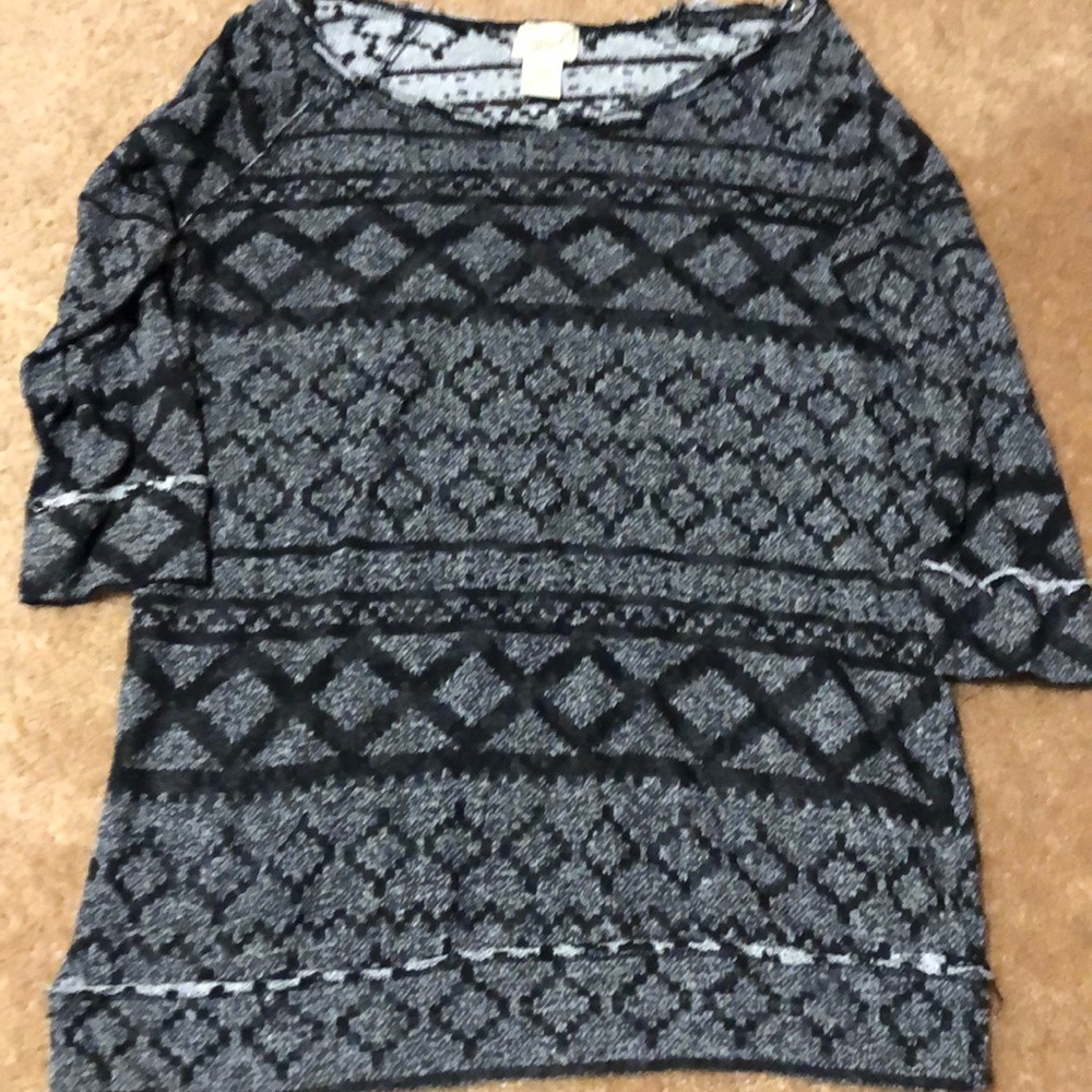 Black and grey top